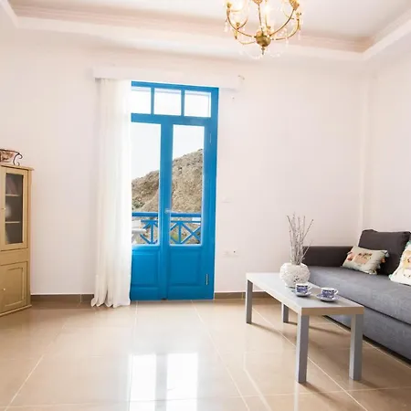Apartment Poseidon Luxury Foinikion